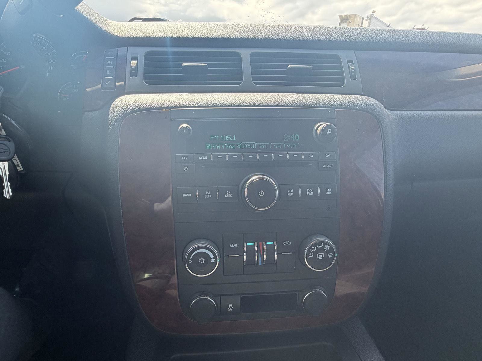 Used 2012 Chevrolet Suburban LS AWD/4WD image 17