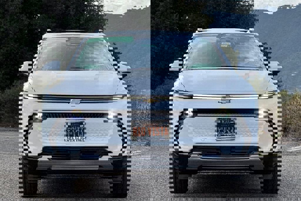 New 2026 Chevrolet Equinox EV LT image 9