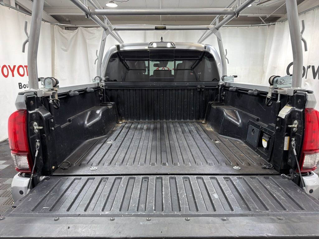 Used 2019 Toyota Tacoma TRD Sport w/ Technology Package AWD/4WD image 17