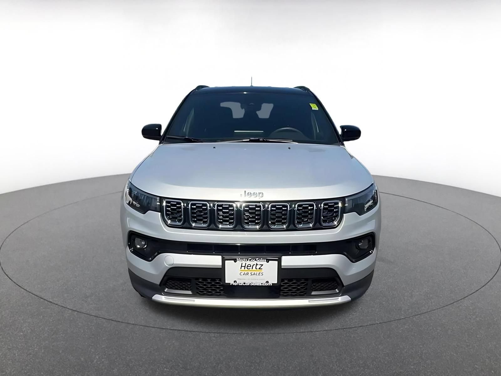 Used 2025 Jeep Compass Limited AWD/4WD image 4
