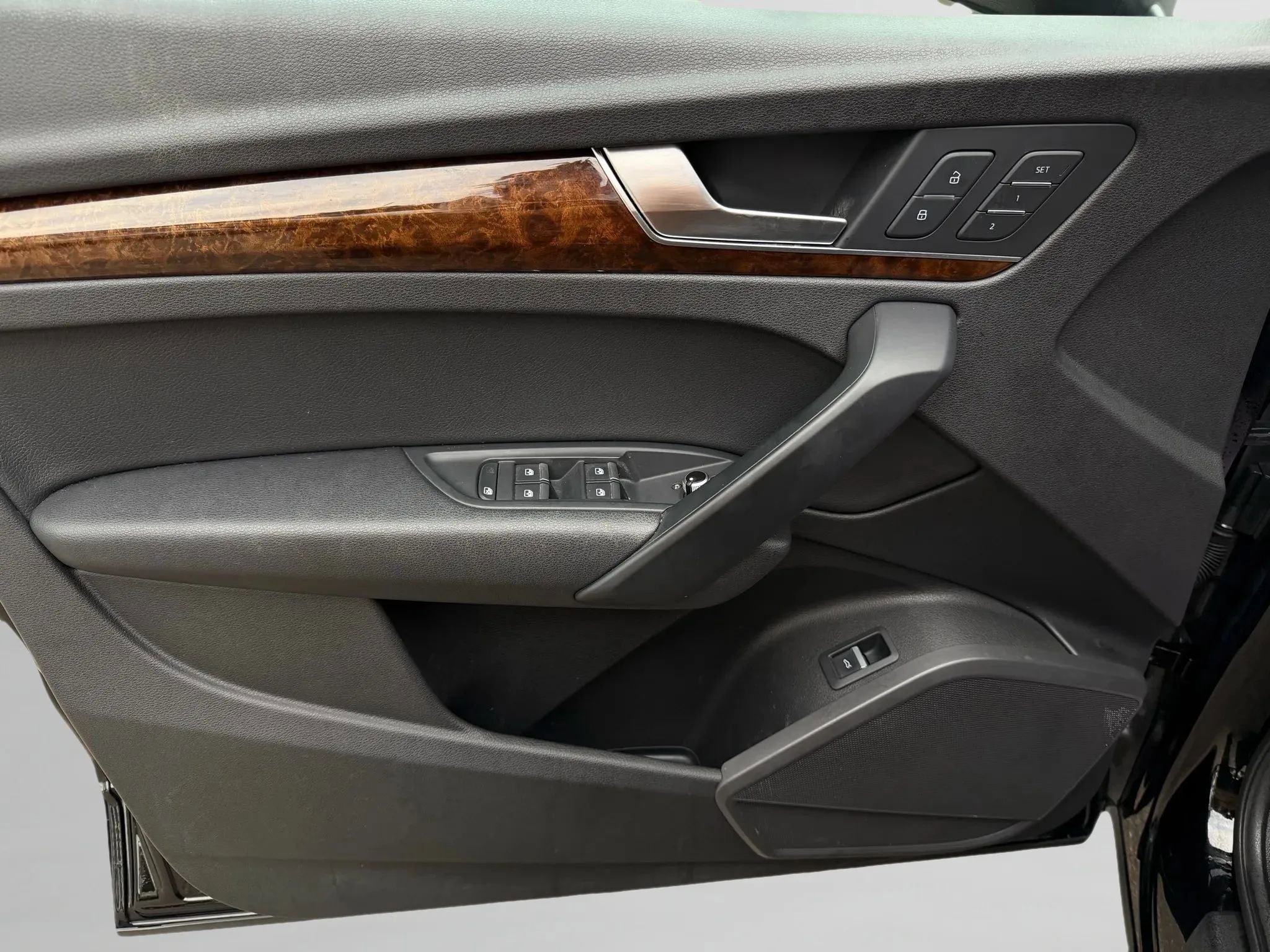 Used 2018 Audi Q5 2.0T Premium Plus w/ Premium Plus Package image 25