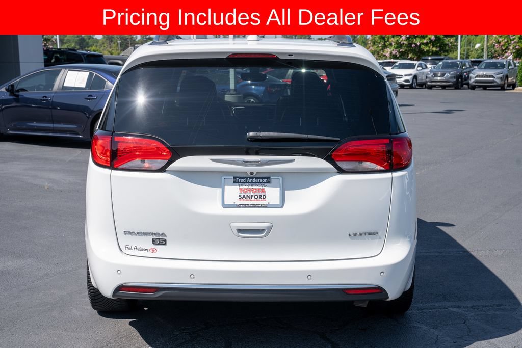 Used 2020 Chrysler Pacifica Limited FWD image 4