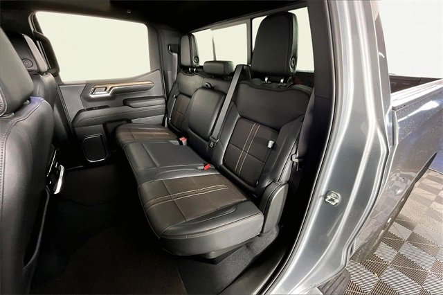 Used 2024 Chevrolet Silverado 1500 High Country w/ Technology Package image 22