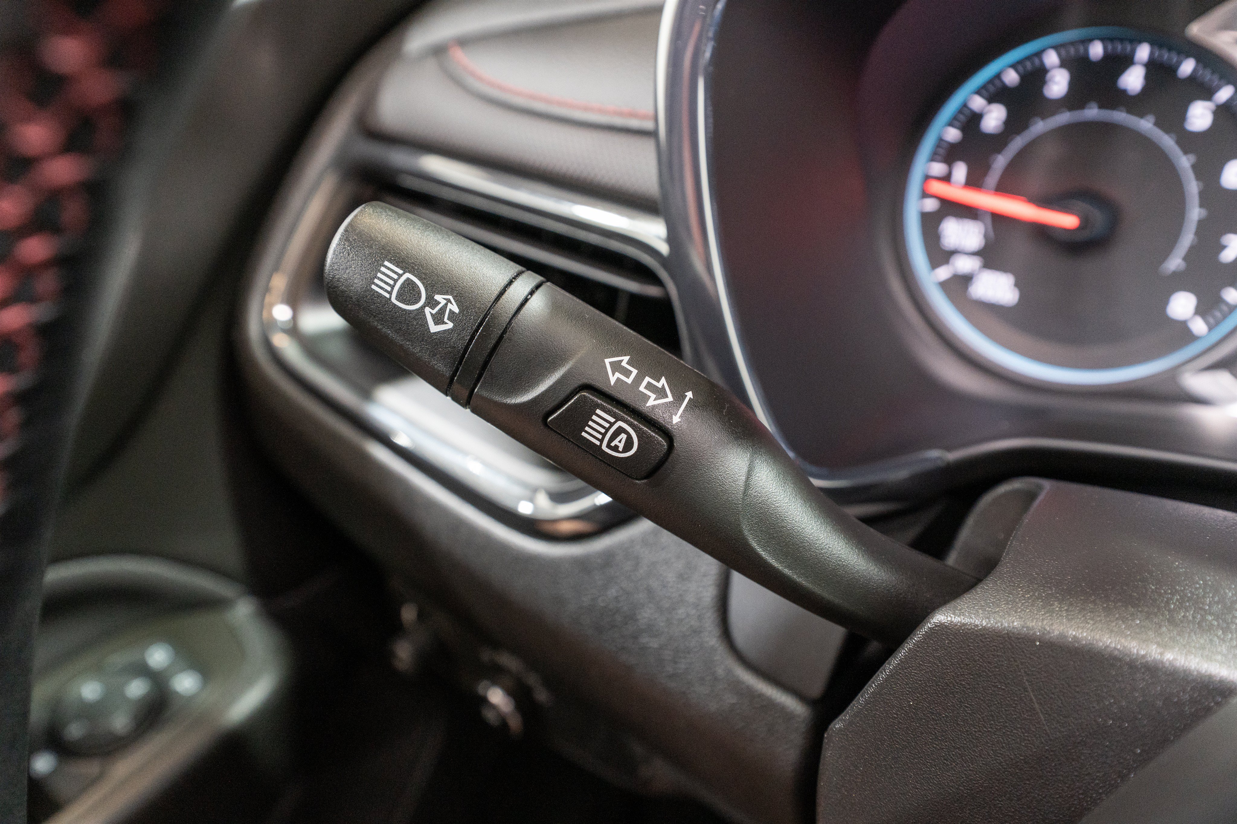 Used 2024 Chevrolet Equinox RS w/ RS Leather Package FWD image 28