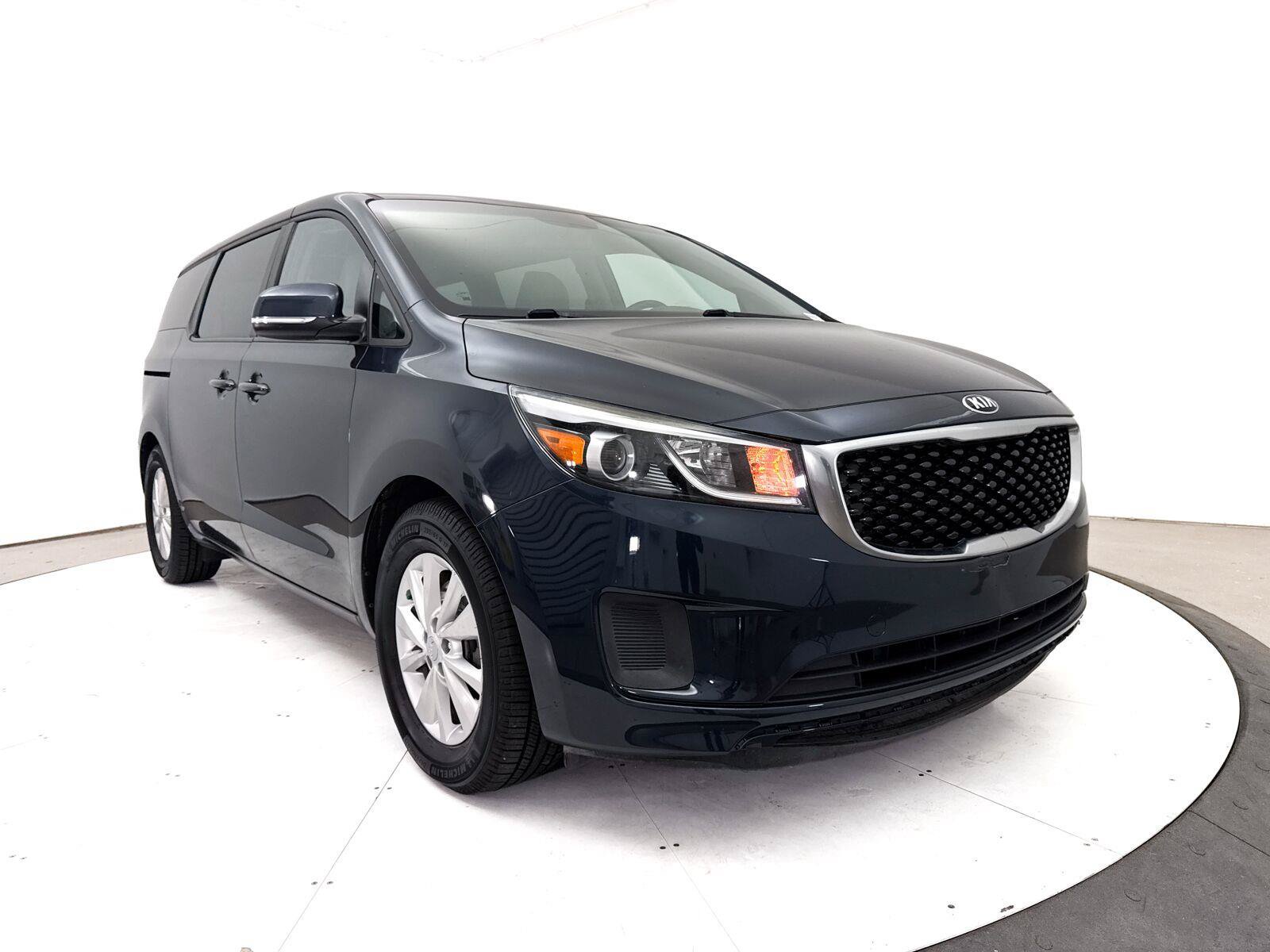 Used 2017 Kia Sedona LX