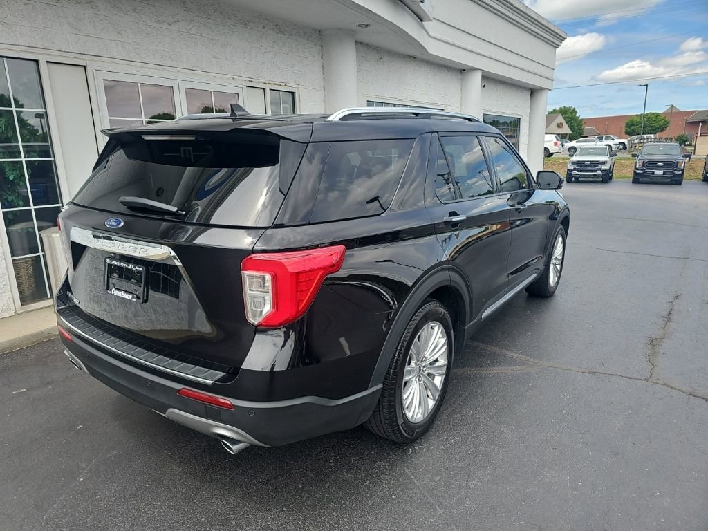 Used 2024 Ford Explorer Limited w/ Limited Technology Package RWD image 4