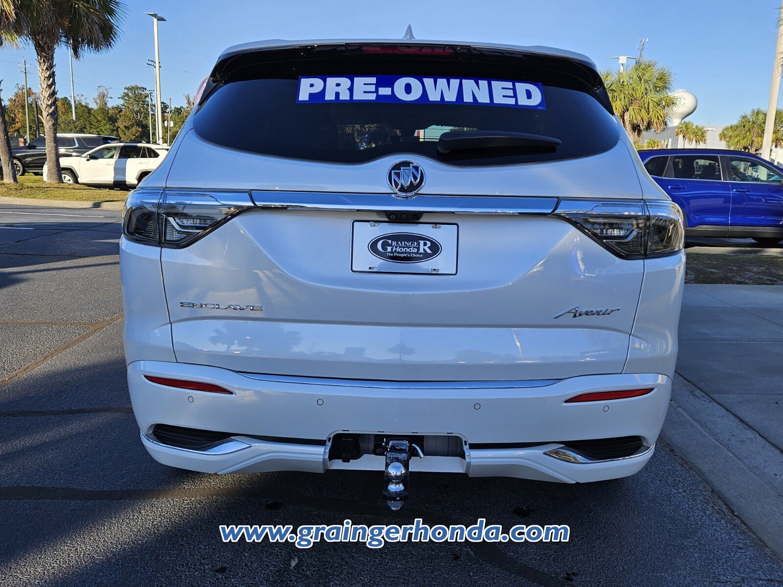 Used 2023 Buick Enclave Avenir w/ Trailering Package, 5000 lbs. image 4
