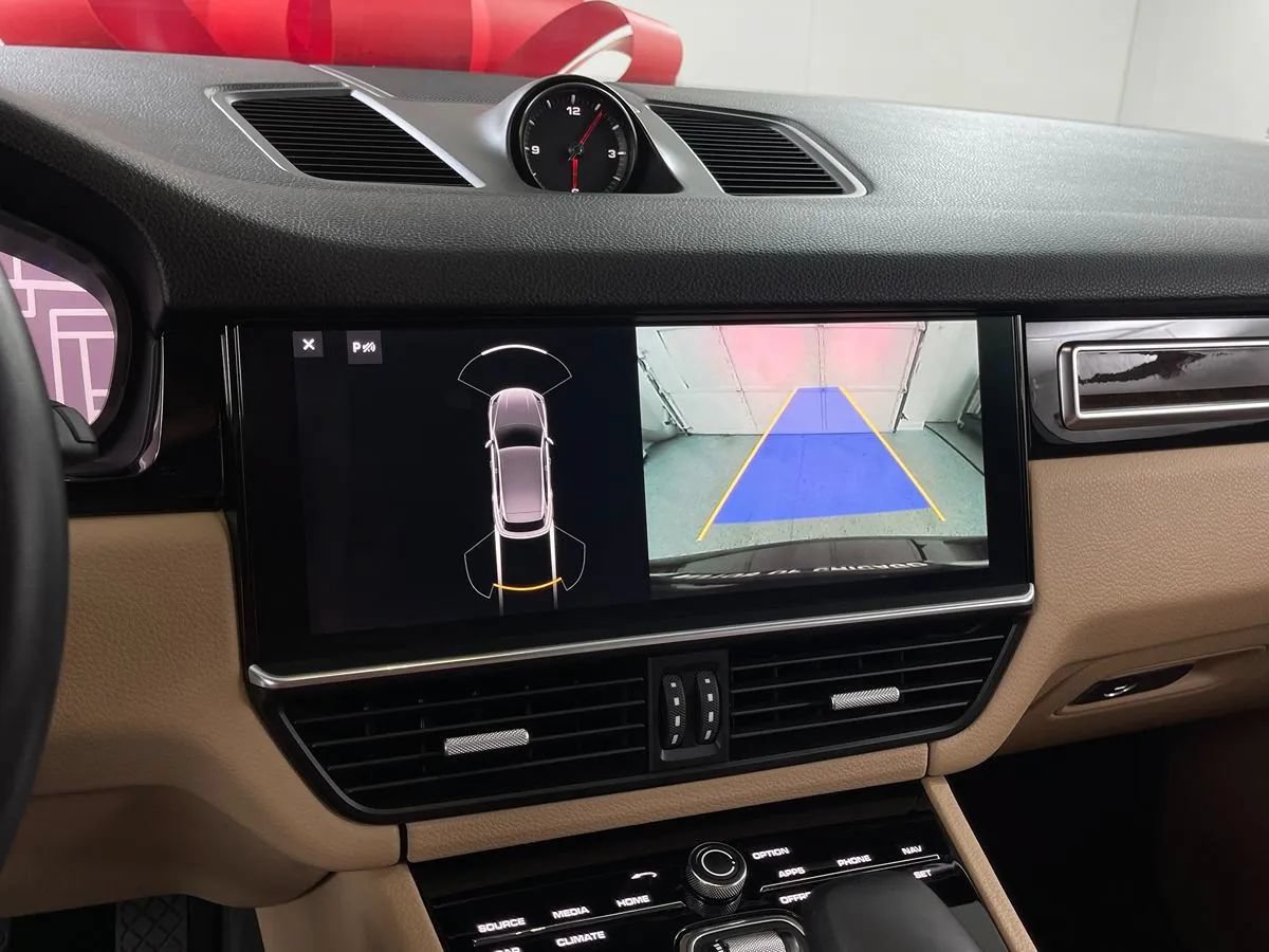 Used 2019 Porsche Cayenne AWD/4WD image 21