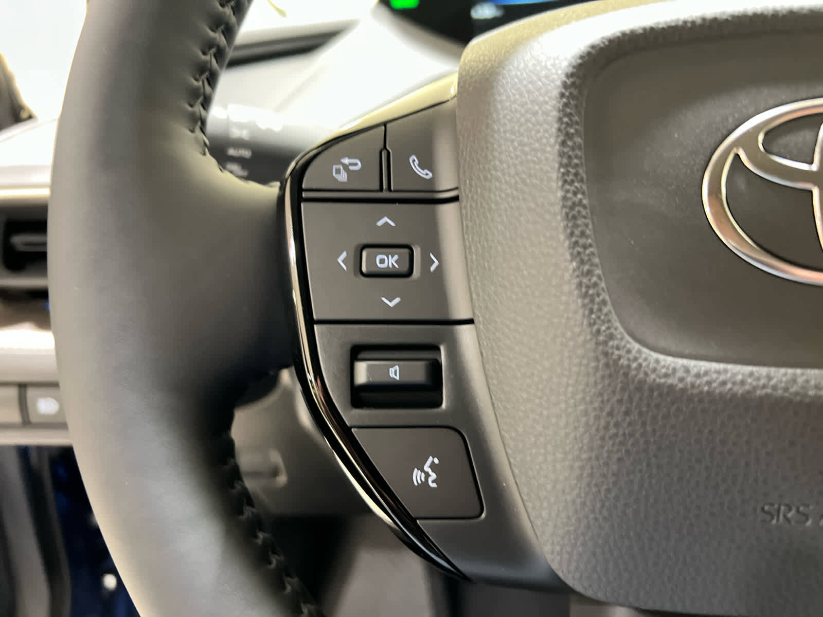 New 2026 Toyota Prius XLE image 17