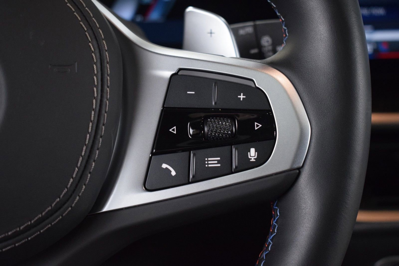 Used 2026 BMW X7 M60i image 30