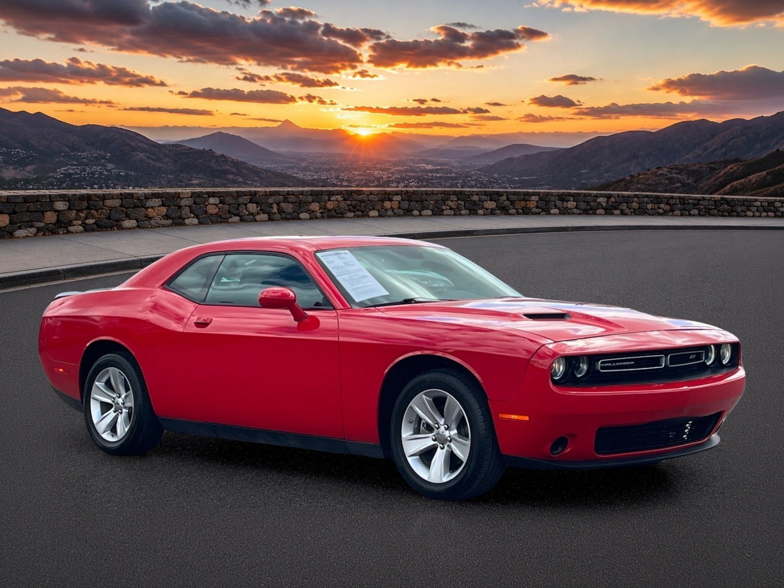 Used 2023 Dodge Challenger SXT RWD image 7