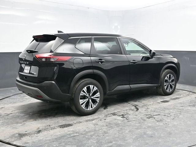 Used 2023 Nissan Rogue SV image 7