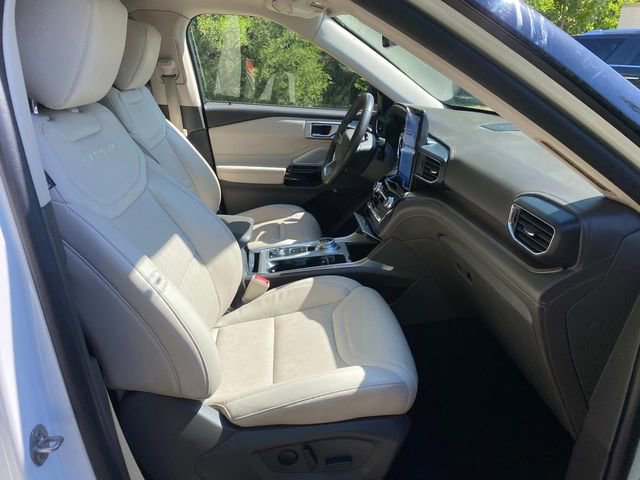 Used 2023 Ford Explorer Platinum w/ Technology Package AWD/4WD image 37