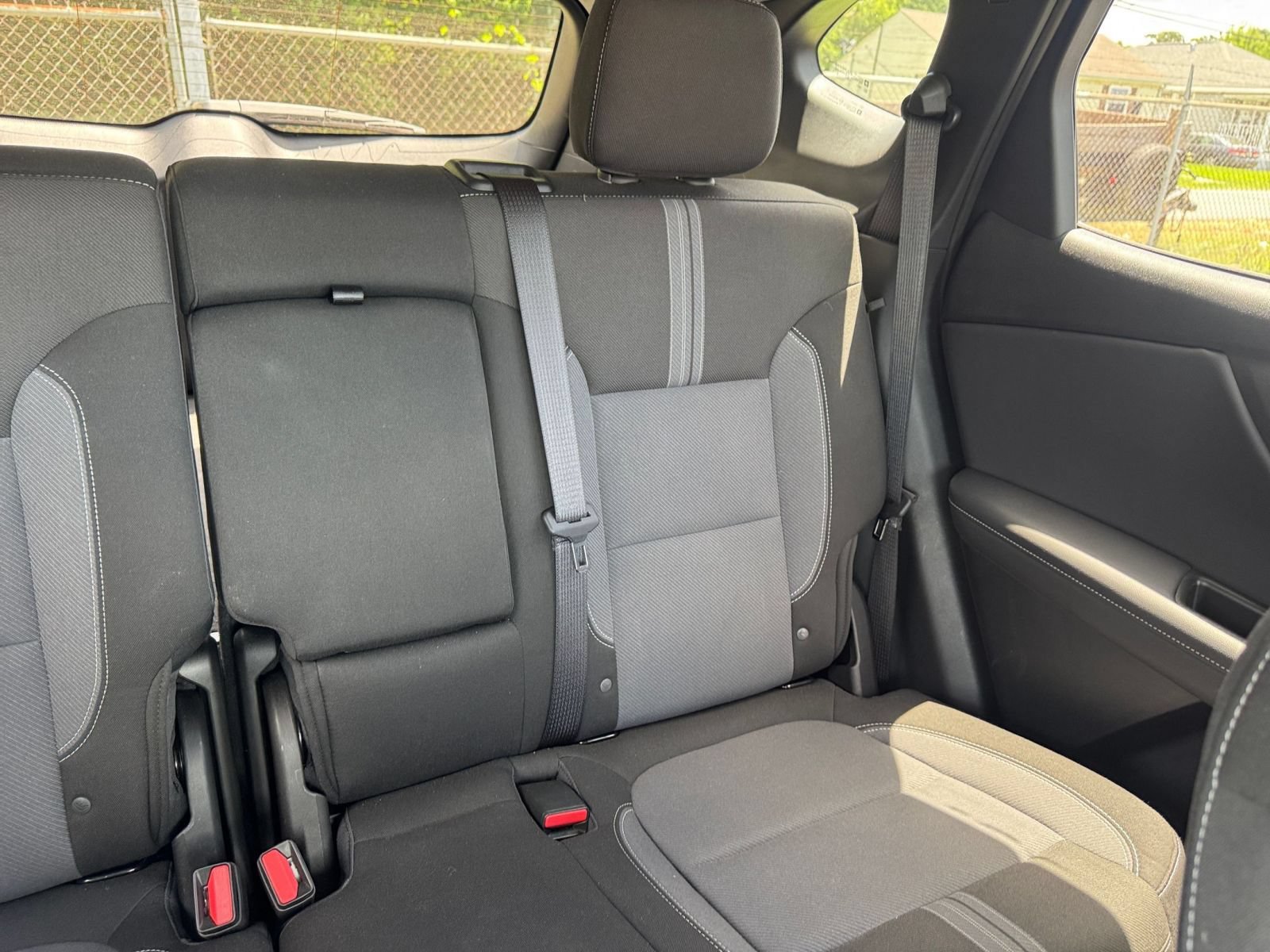 Used 2025 Chevrolet Blazer LT FWD image 31