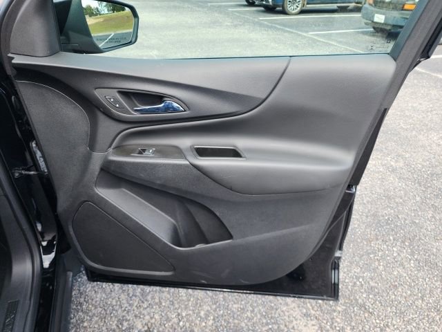 Used 2022 Chevrolet Equinox LT image 34
