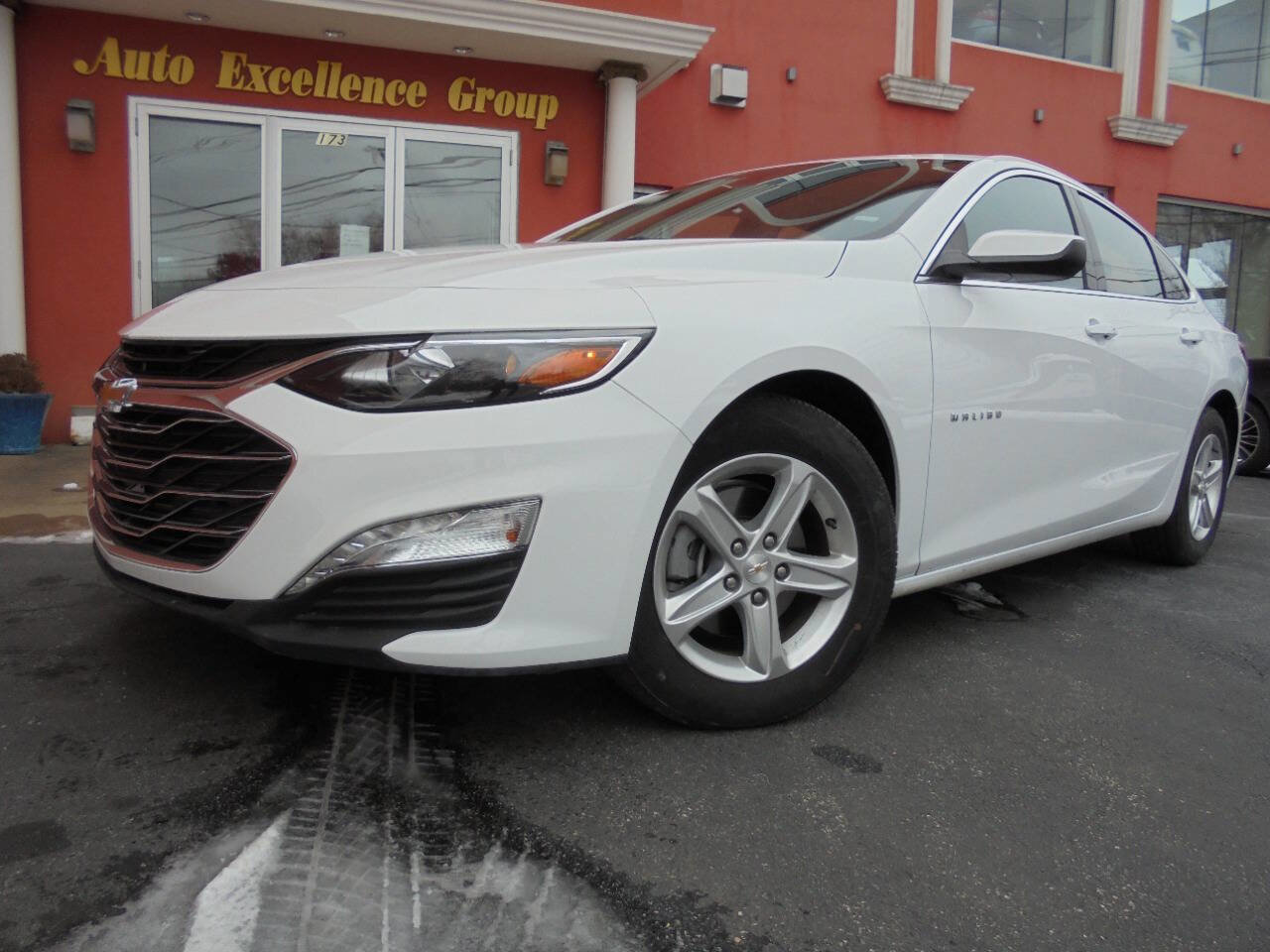 Used 2024 Chevrolet Malibu LT