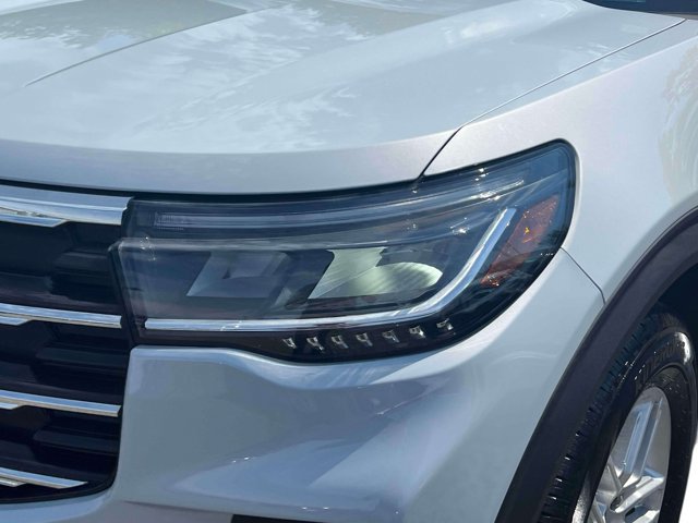 Used 2026 Ford Explorer Active AWD/4WD image 11