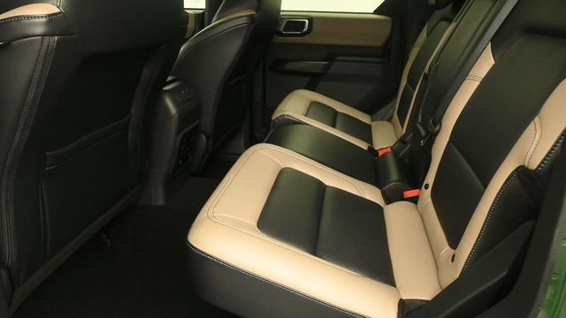 Certified 2024 Ford Bronco Wildtrak AWD/4WD image 10