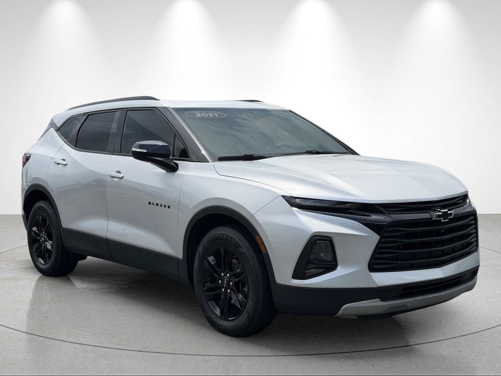 Used 2021 Chevrolet Blazer LT w/ Sound & Technology Package FWD image 7
