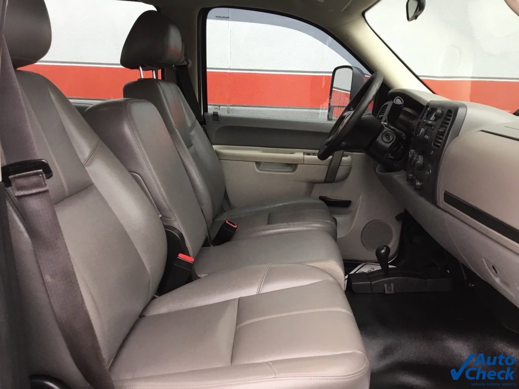 Used 2013 GMC Sierra 3500 W/T w/ Snow Plow Prep Package image 31