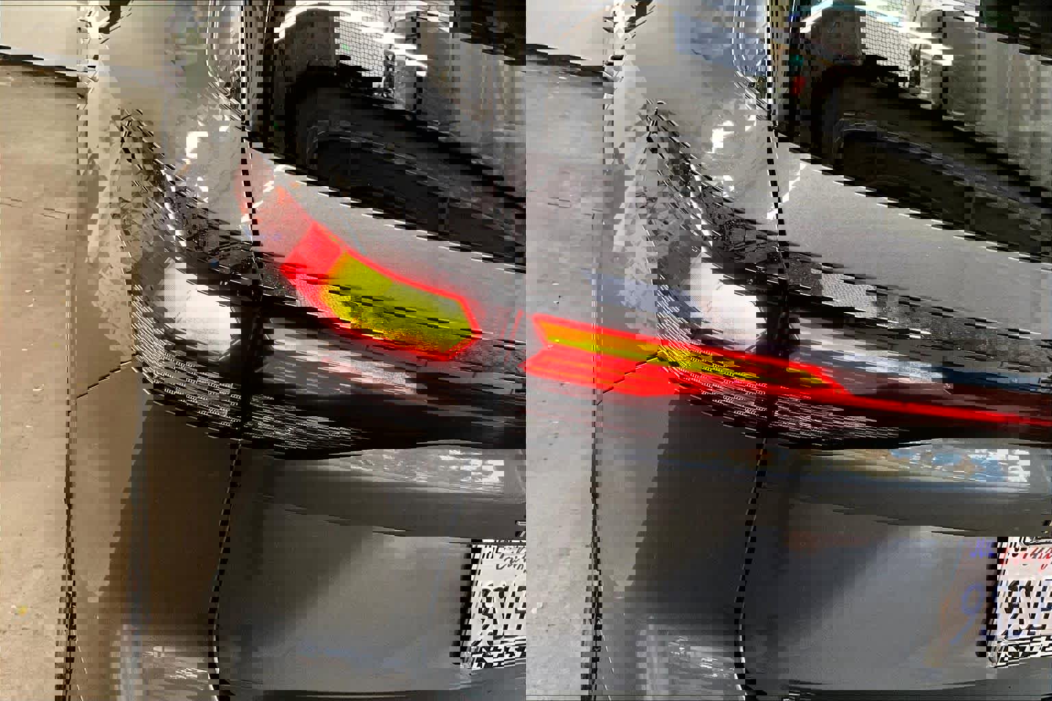 Used 2025 Volkswagen Tiguan SE image 31