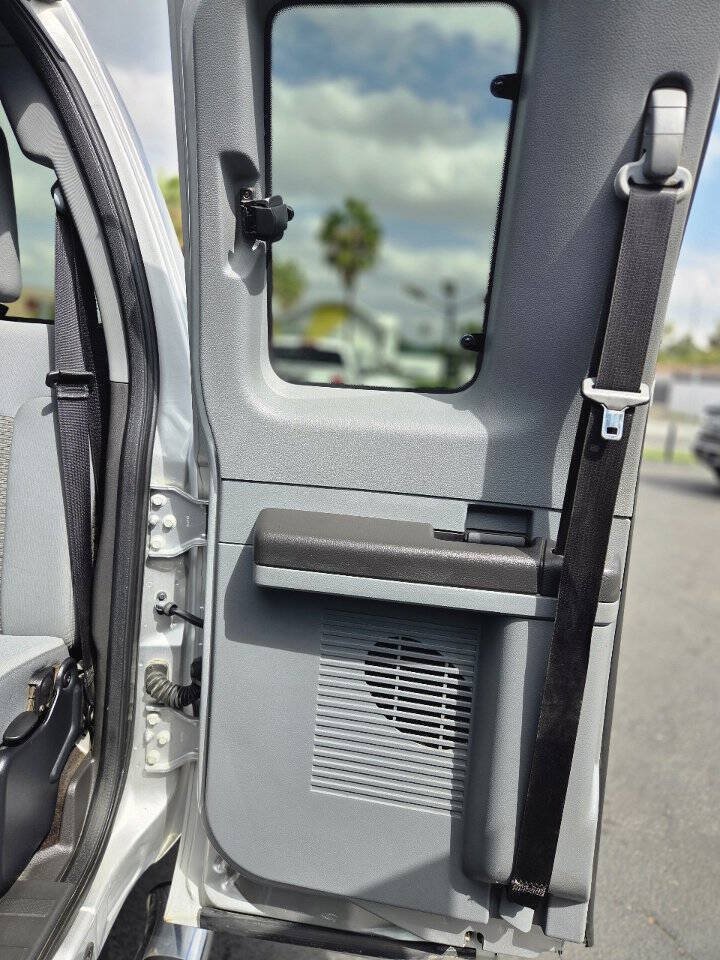 Used 2013 Ford F250 XLT w/ XLT Interior Pkg AWD/4WD image 33