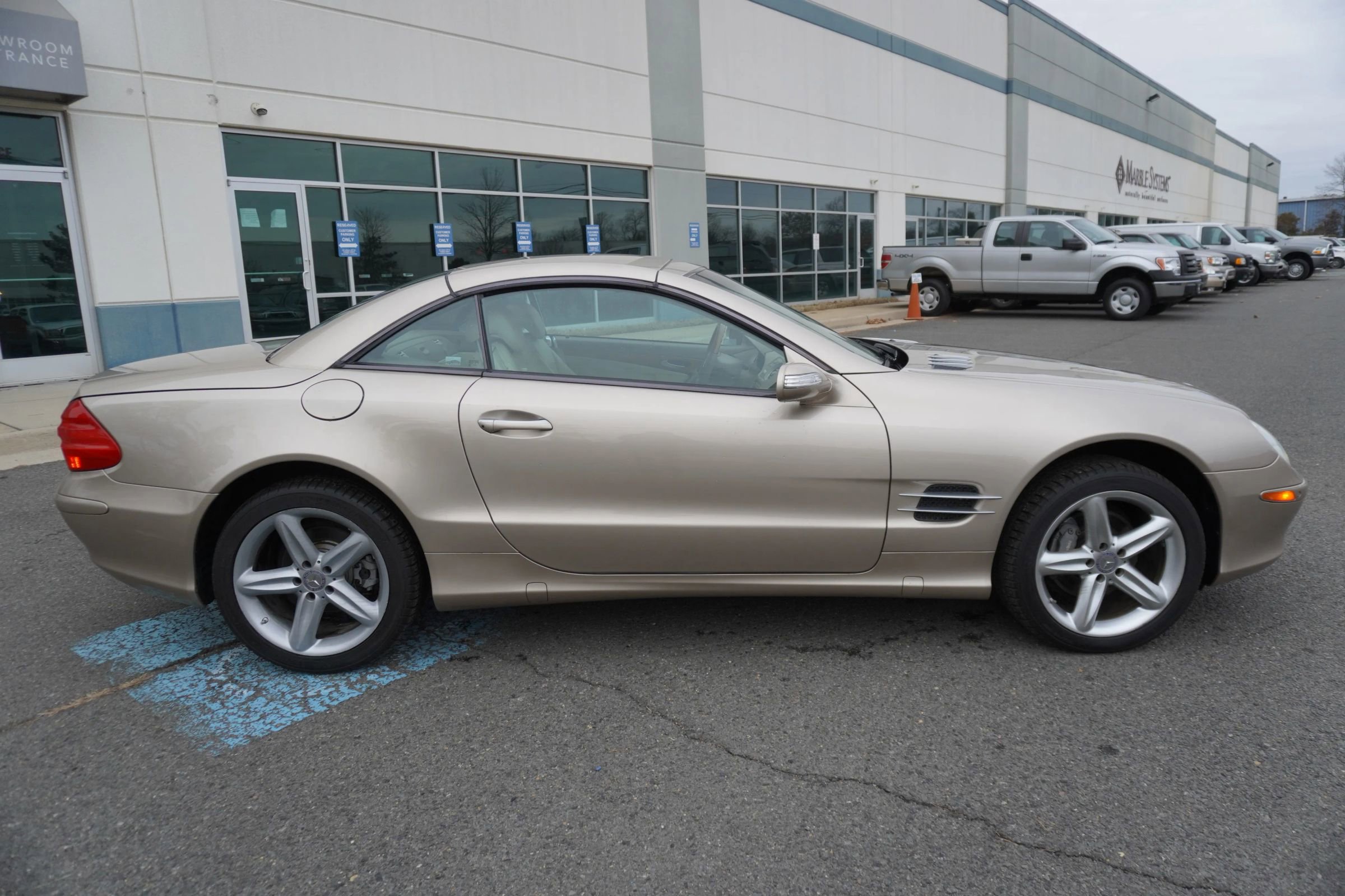 Used 2004 Mercedes-Benz SL 500 image 8