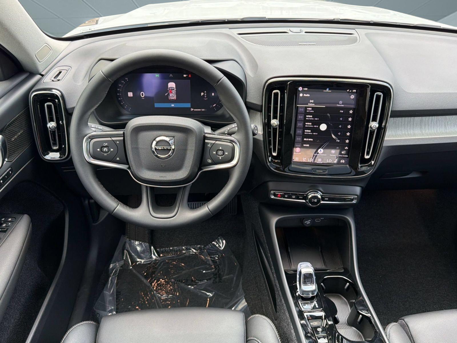New 2026 Volvo XC40 B5 Plus w/ Climate Package AWD/4WD image 28