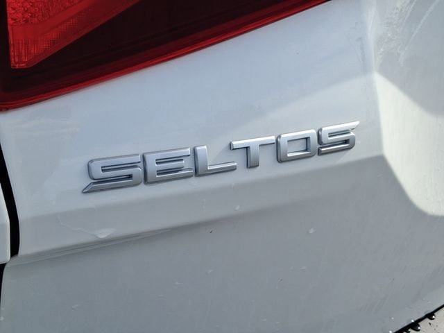 Used 2023 Kia Seltos LX AWD/4WD image 11