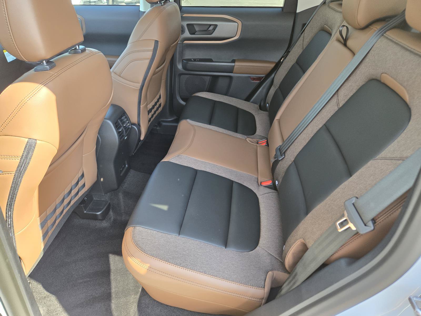 New 2026 Ford Bronco Sport Outer Banks w/ Outer Banks Tech Package+ AWD/4WD image 18