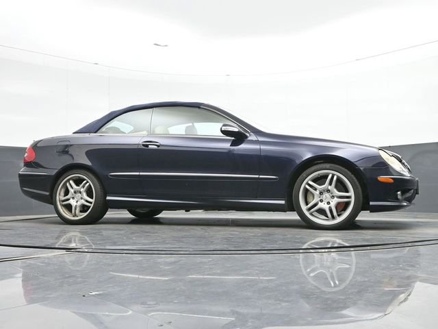 Used 2009 Mercedes-Benz CLK 550 Cabriolet image 11