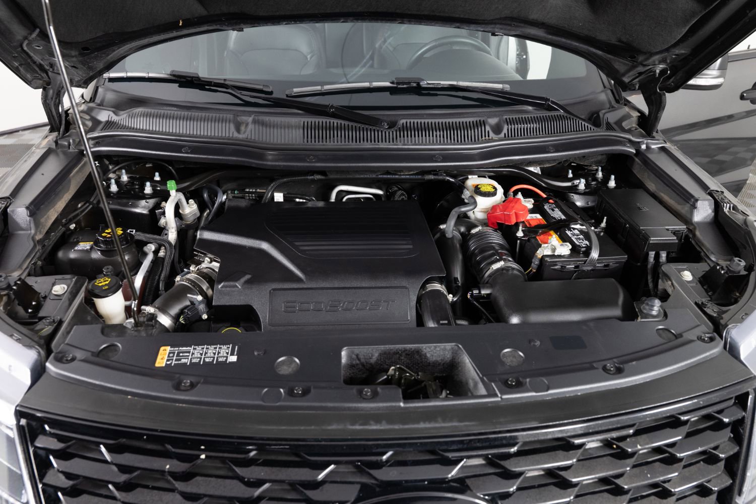 Used 2018 Ford Explorer Sport w/ Equipment Group 401A image 43