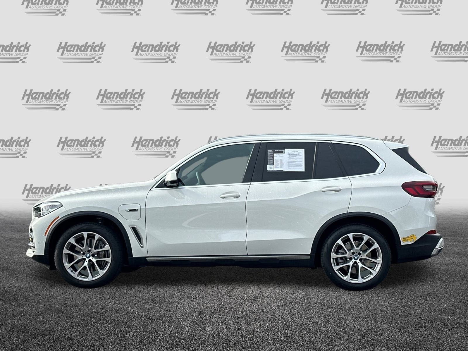 Certified 2022 BMW X5 xDrive45e w/ Climate Comfort Package image 8