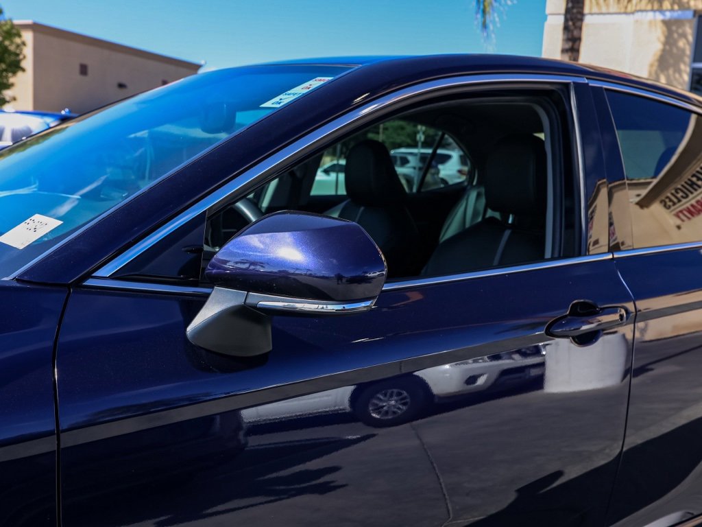 Used 2022 Toyota Camry XSE image 12