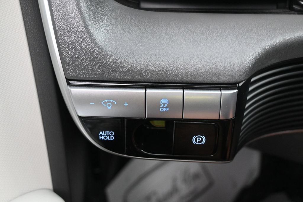 Used 2024 Hyundai Ioniq 5 SE RWD image 13