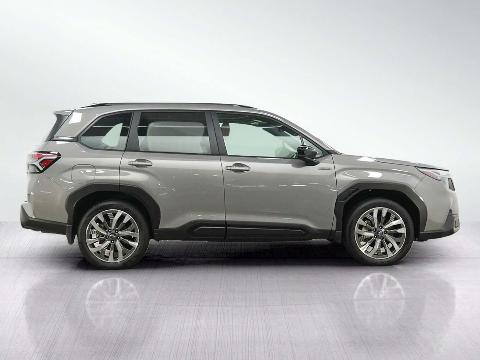 Used 2025 Subaru Forester Touring w/ Touring Package AWD/4WD image 6
