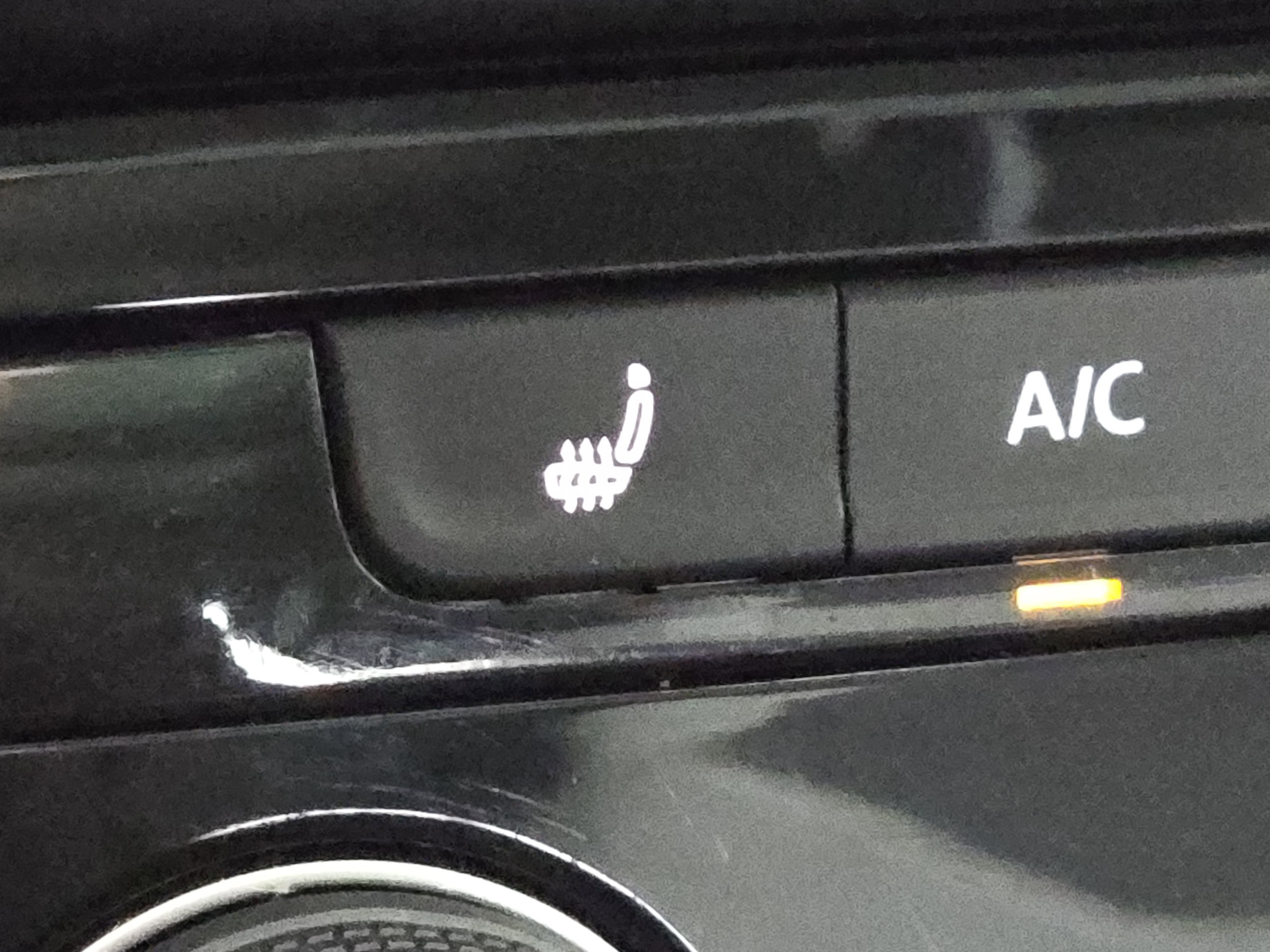 Used 2023 Volkswagen Taos SE image 22