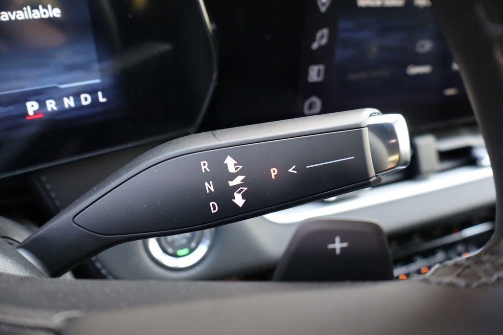 New 2026 Chevrolet Equinox LT w/ Midnight Edition AWD/4WD image 17