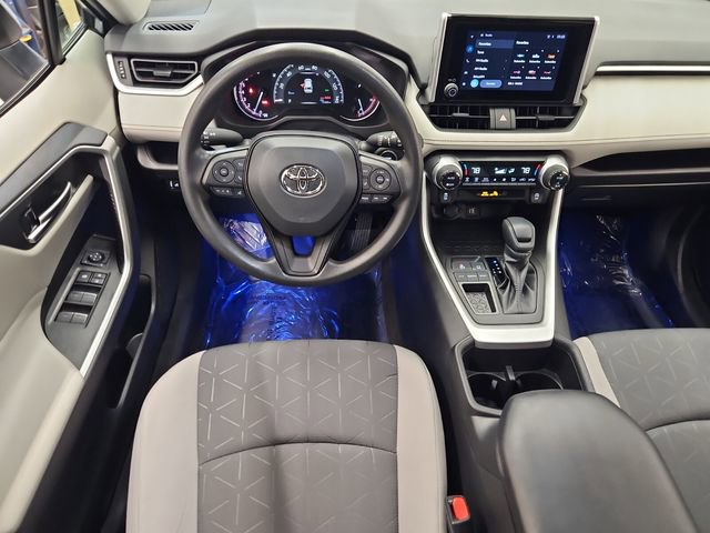 Used 2023 Toyota RAV4 XLE image 15