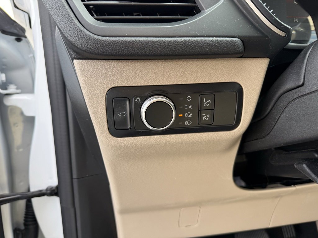 Used 2022 Ford Escape SE w/ Convenience Package image 17