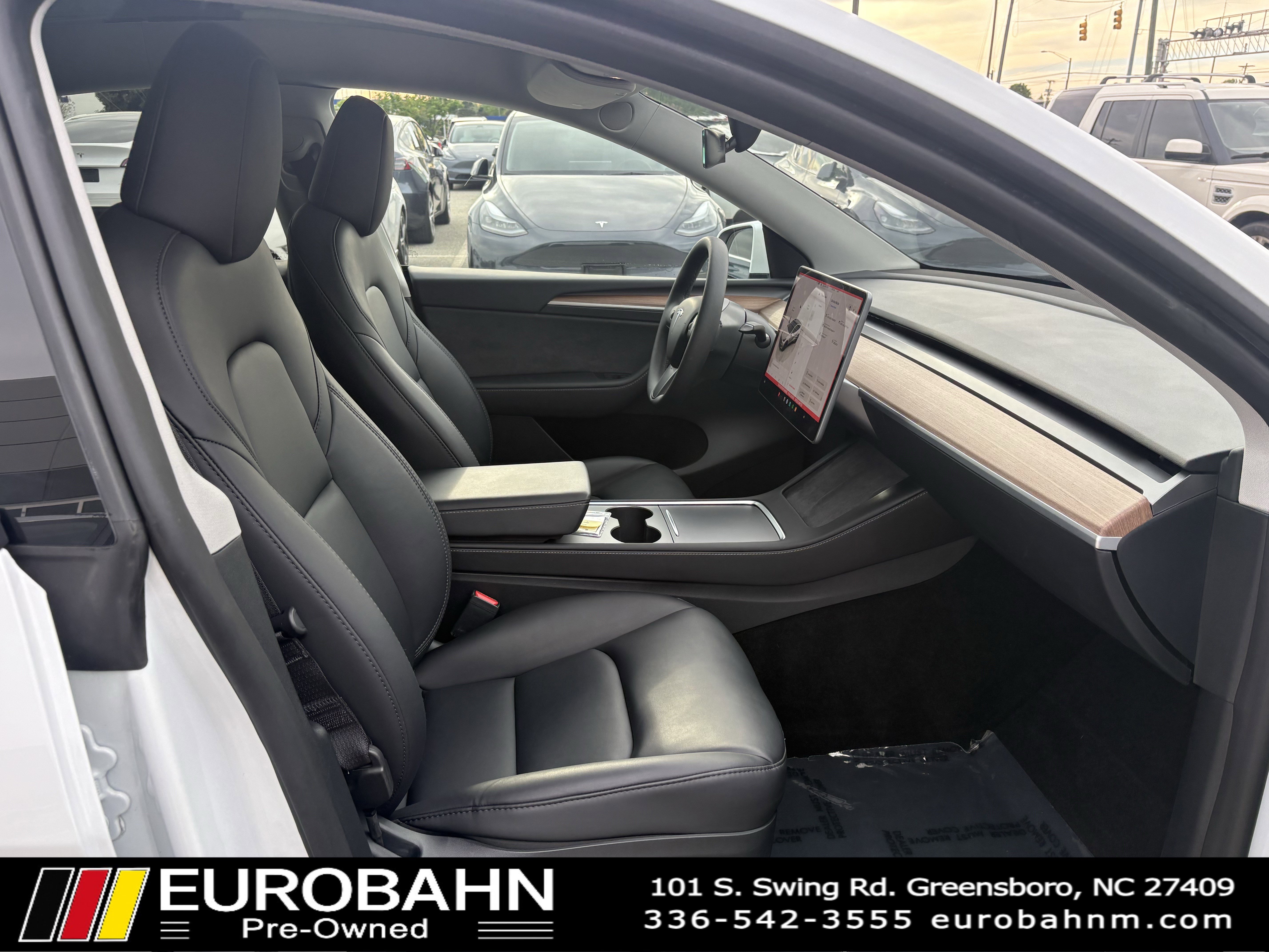 Used 2024 Tesla Model Y Performance image 13