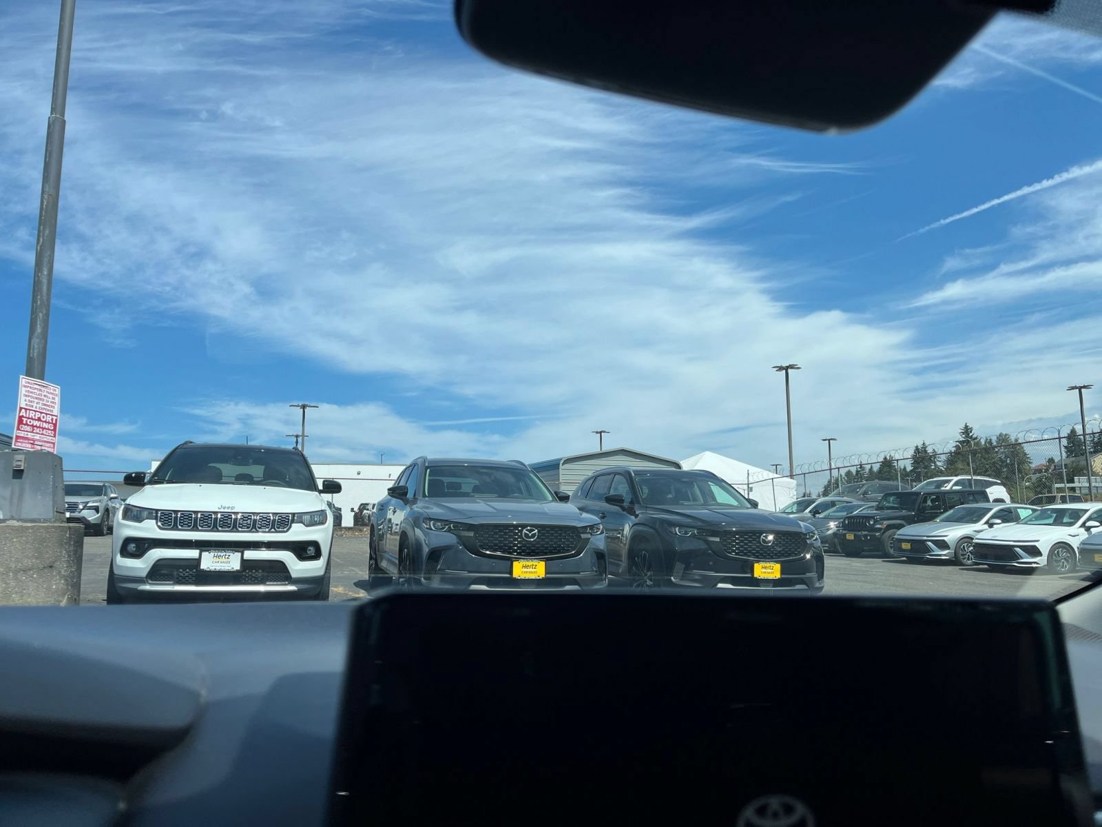 Used 2025 Toyota Corolla LE FWD image 17