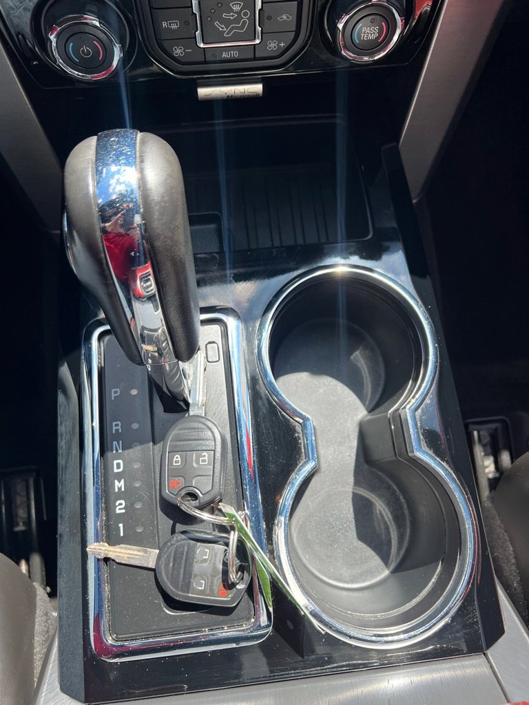 Used 2013 Ford F150 Limited image 40