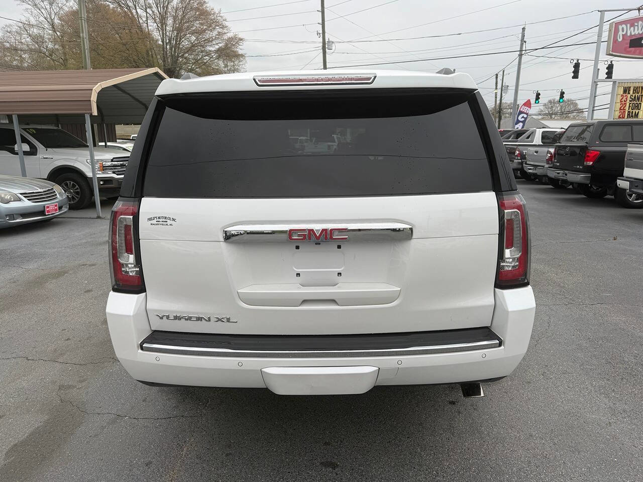Used 2017 GMC Yukon XL Denali w/ Open Road Package image 5