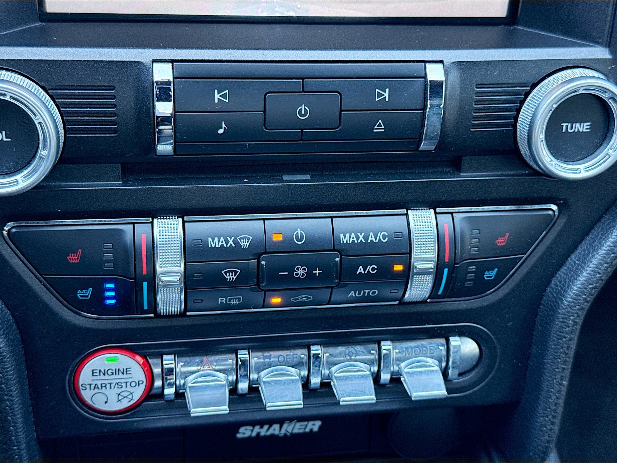 Used 2017 Ford Mustang Premium image 30