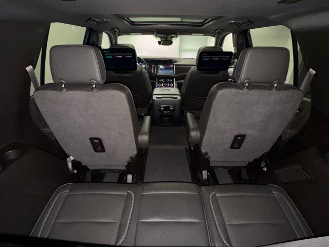 Used 2024 GMC Yukon Denali w/ Denali Reserve Package AWD/4WD image 11