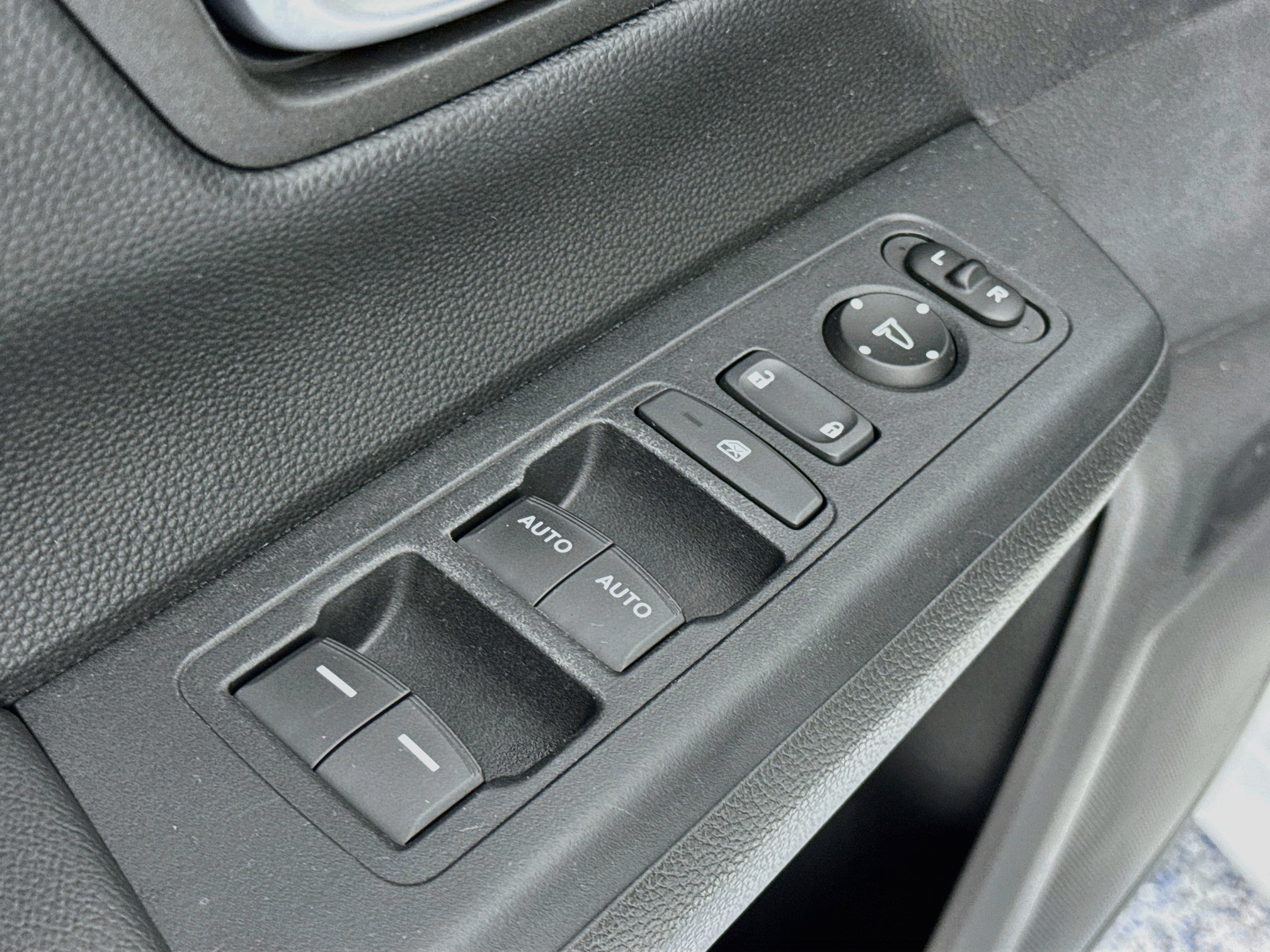 Certified 2024 Honda CR-V EX image 17