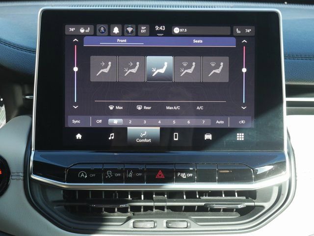 Used 2024 Jeep Compass Limited image 20