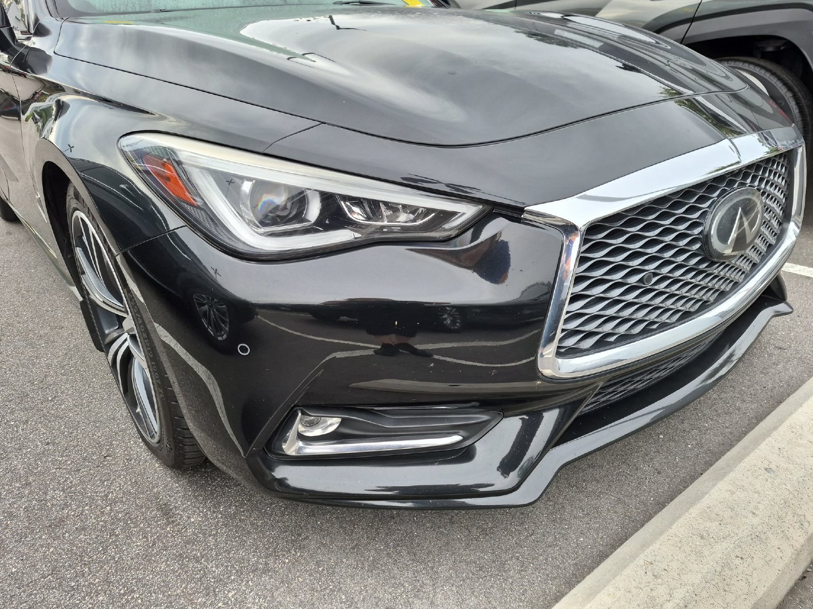 Used 2022 INFINITI Q60 3.0t Luxe w/ Cargo Package RWD image 7