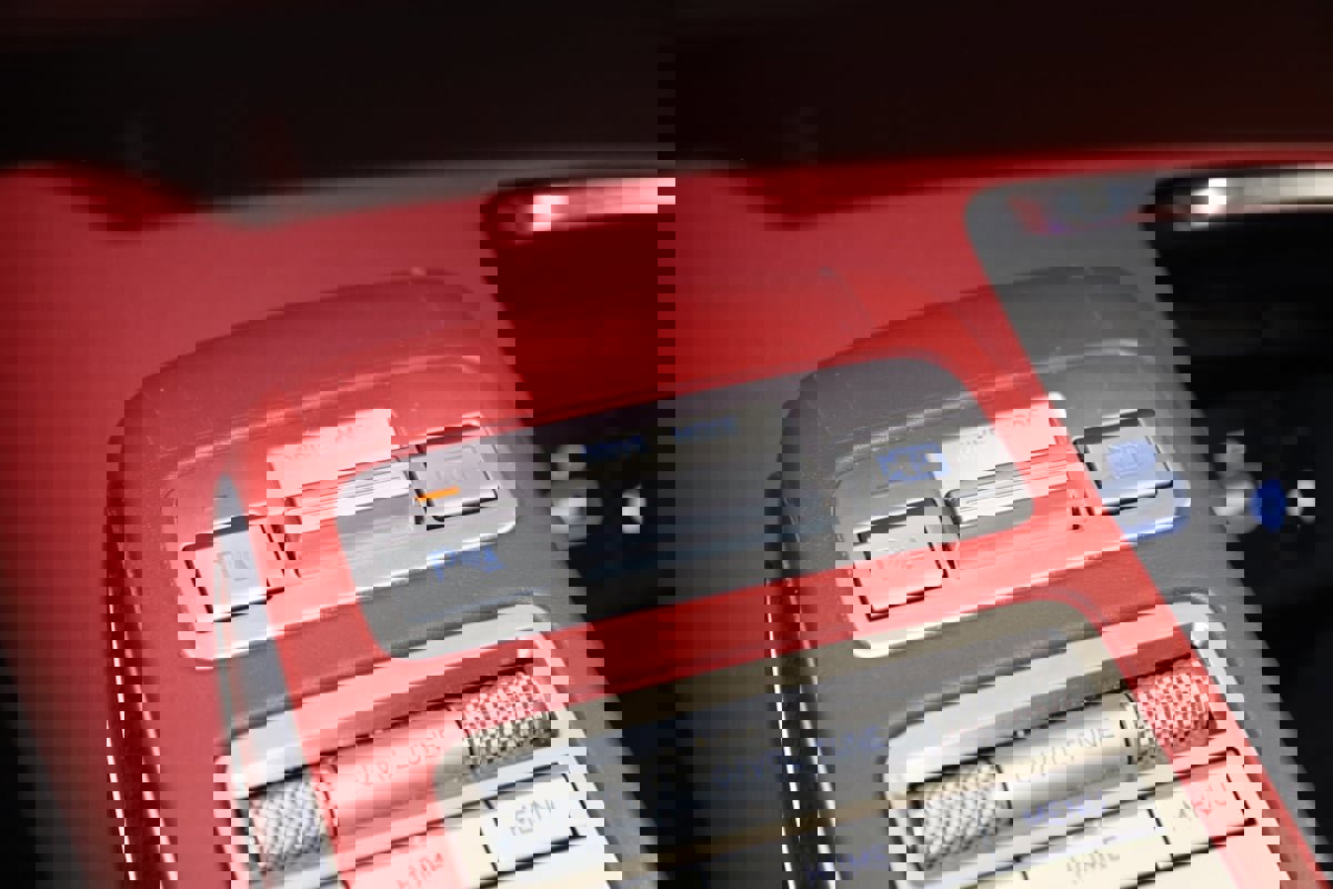 Used 2023 Genesis GV70 2.5T w/ Sport Prestige Package image 32